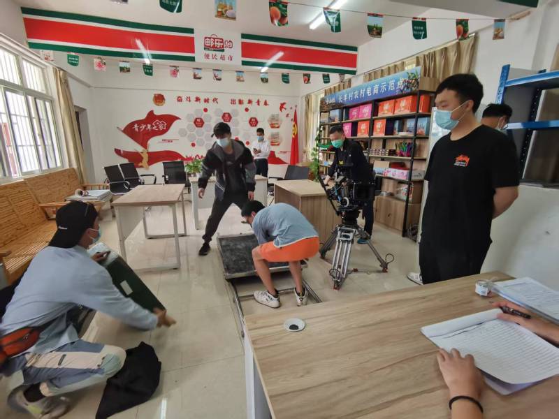追星女孩心理学分析报告：澄迈县广告片拍摄公司揭秘饭圈应援式传播逻辑